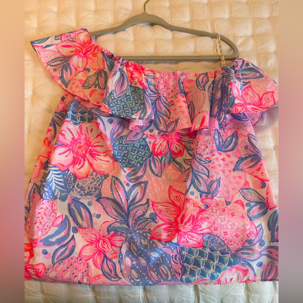 One shouldered Lily Pulitzer blouse size S